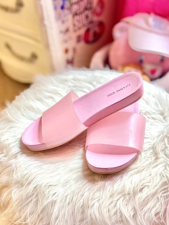 Gianni Bini Baby Pink Slides Stylish Athleisure Dillard's Shoes Women’s Size 7 - Picture 4 of 4